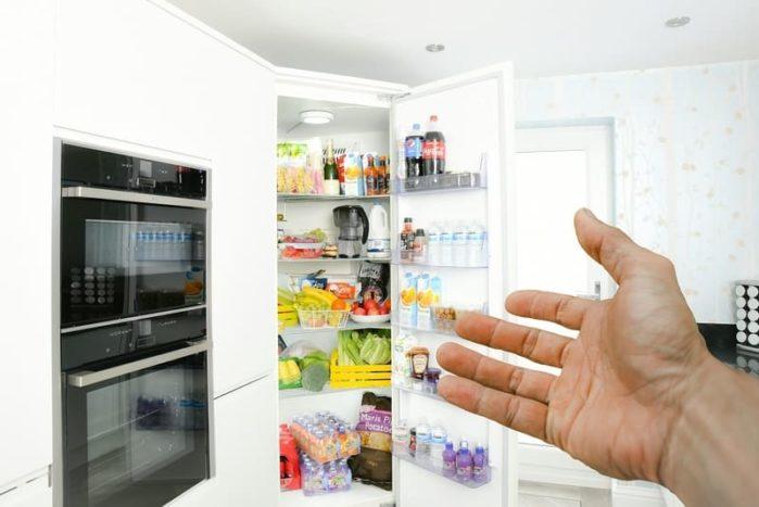 repair a fridge