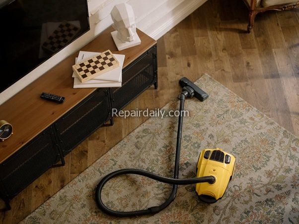 vacuum cleaner living room