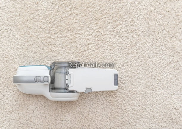 carpet cleaning device
